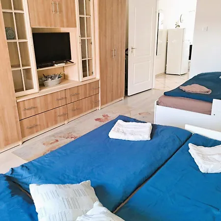 Hello Tourist! #2 - *